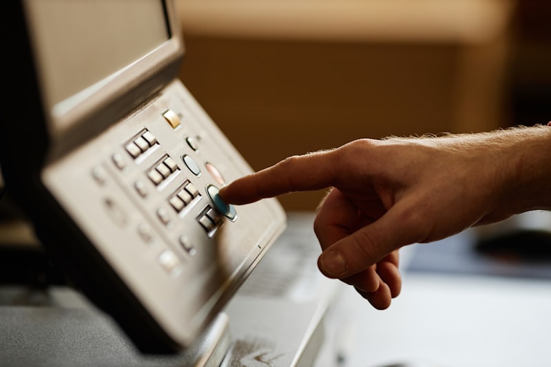 Interior centru de copiere DriverPrint Iași cu echipamente de print digital